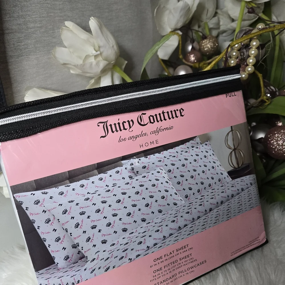 Juicy Couture Full Crown/bows Sheet set new